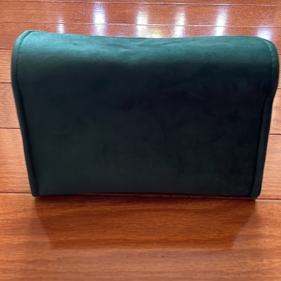 La Mer Cosmetics Makeup Case - Picture 4 of 4